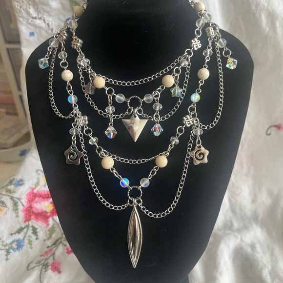 Jewelry - Elegant Silver Multi-Layer Necklace